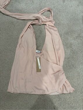 NWT DO+BE Halter Tie Top, Women’s Blush Pink Size Small Layered Stunning Top